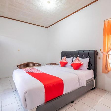 Hotel Capital O 1541 Puri Cikole Asri à Lembang Extérieur photo