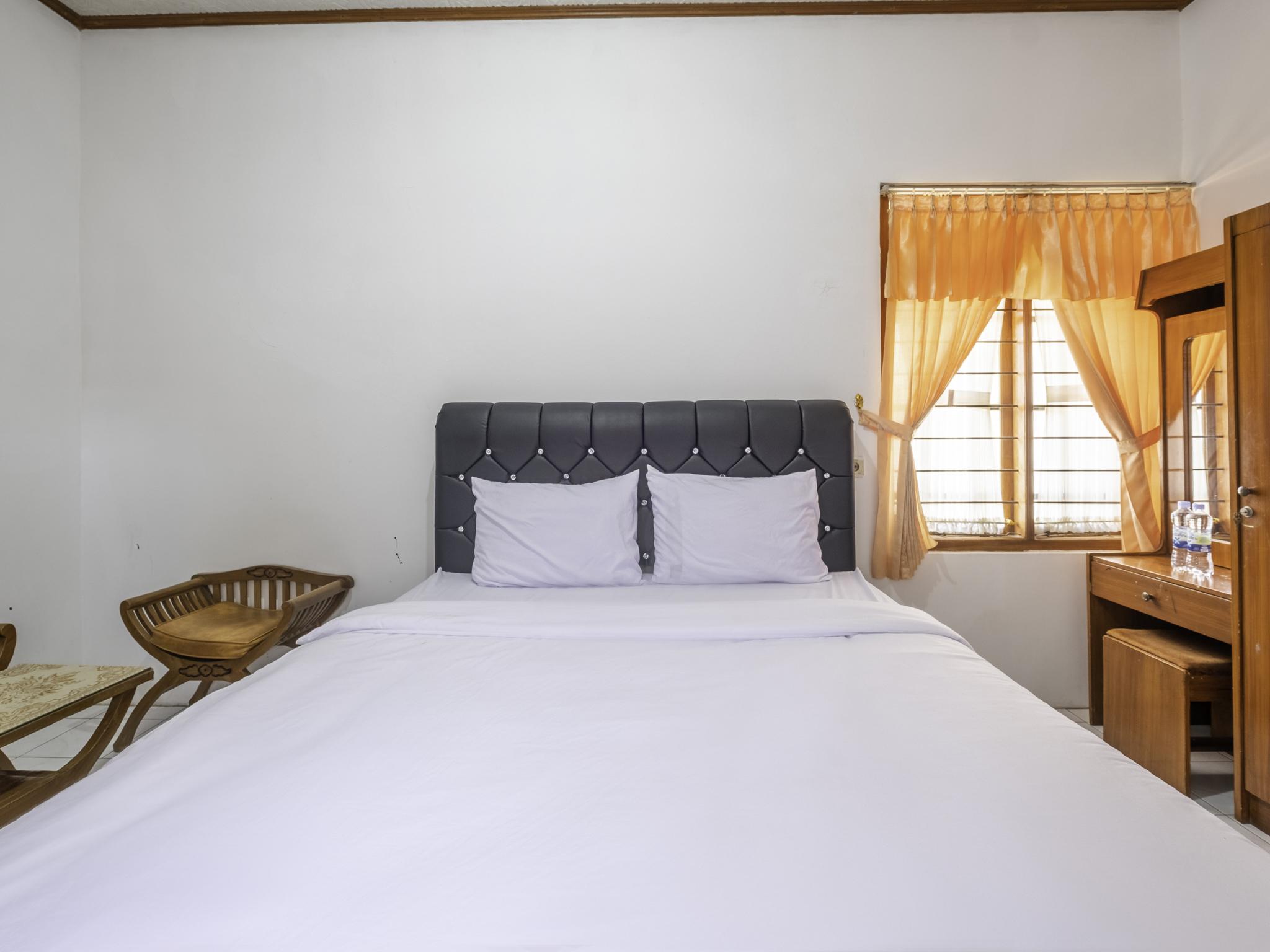 Hotel Capital O 1541 Puri Cikole Asri à Lembang Extérieur photo