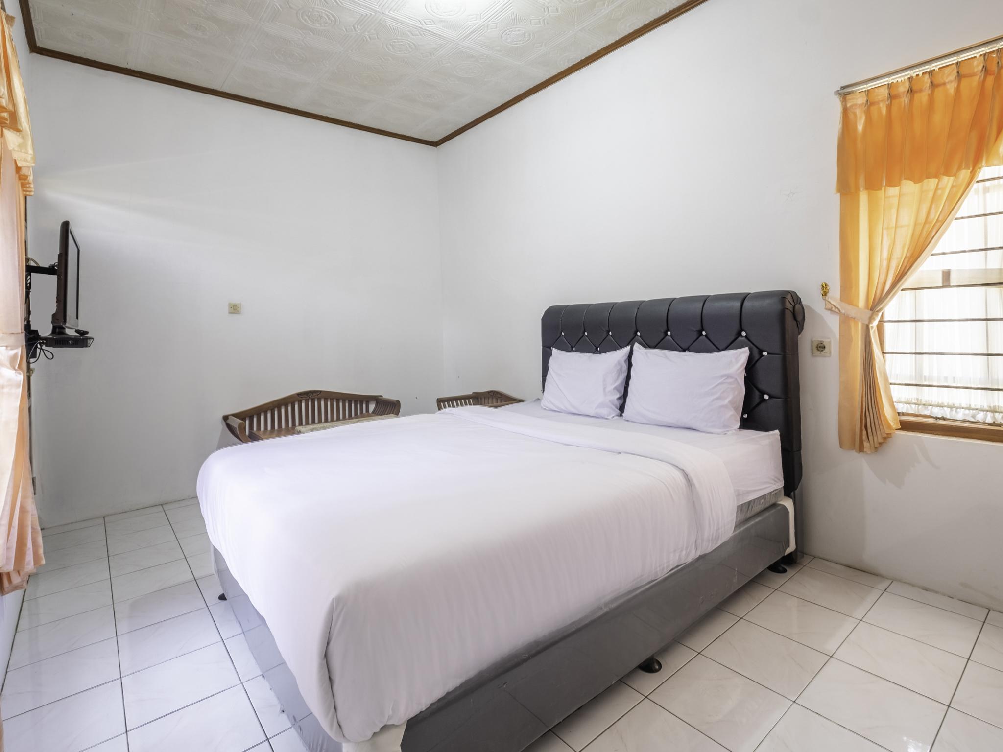 Hotel Capital O 1541 Puri Cikole Asri à Lembang Extérieur photo