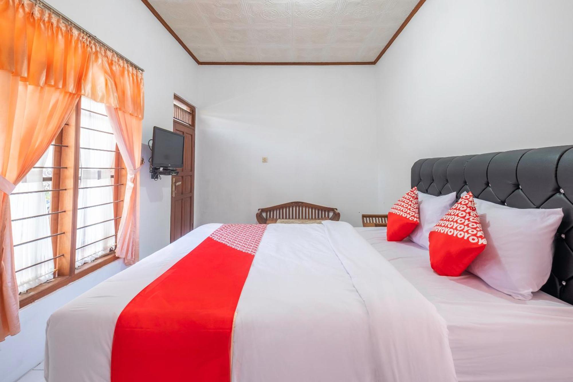 Hotel Capital O 1541 Puri Cikole Asri à Lembang Extérieur photo